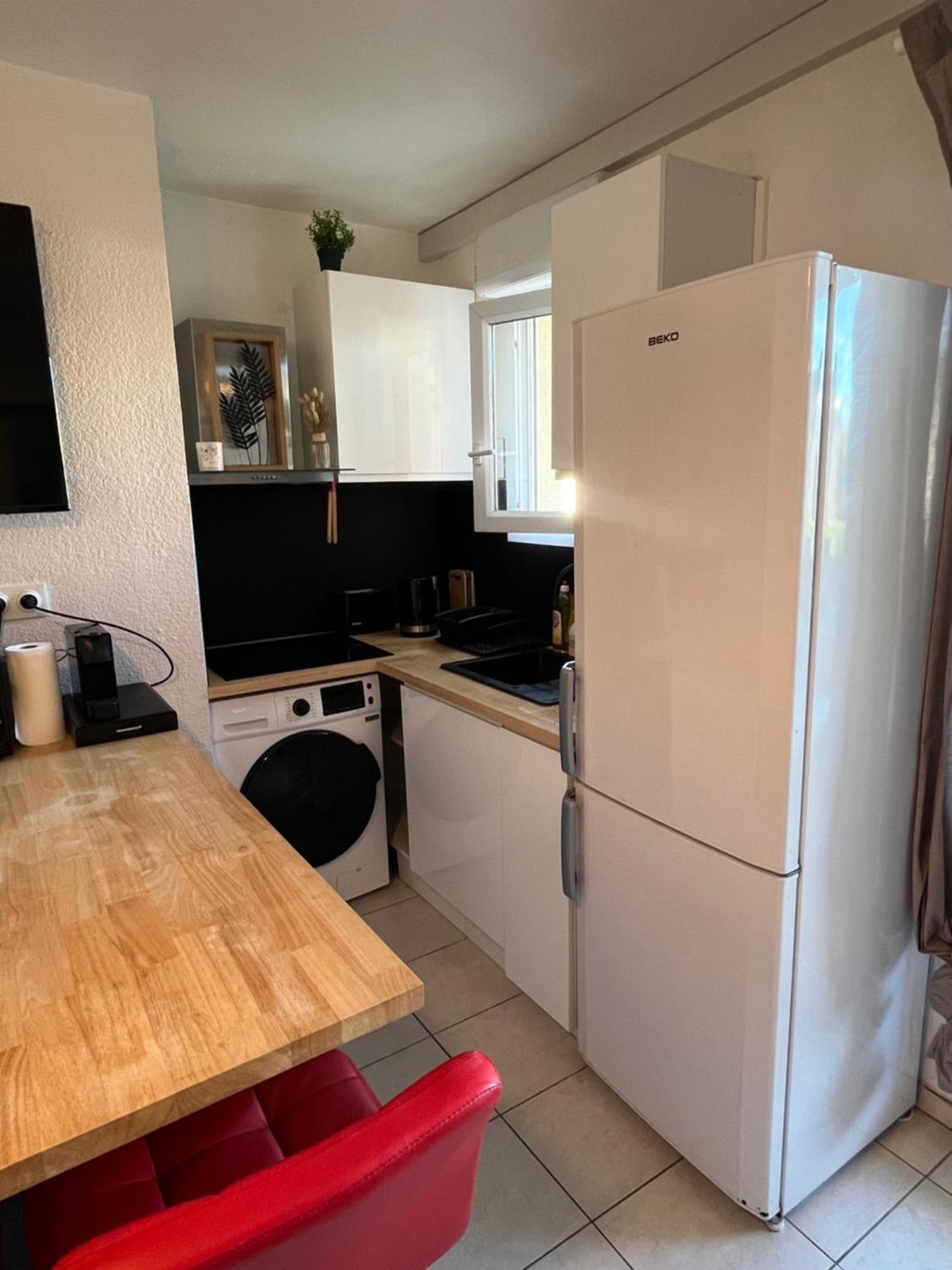 Ferienwohnung Joli T2/ Tram/ Clim/ Parking/ Wifi/ Piscine Montpellier Exterior foto