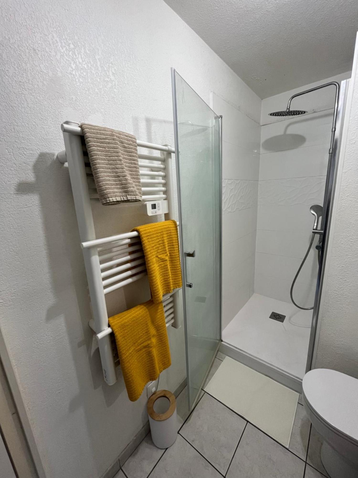 Ferienwohnung Joli T2/ Tram/ Clim/ Parking/ Wifi/ Piscine Montpellier Exterior foto