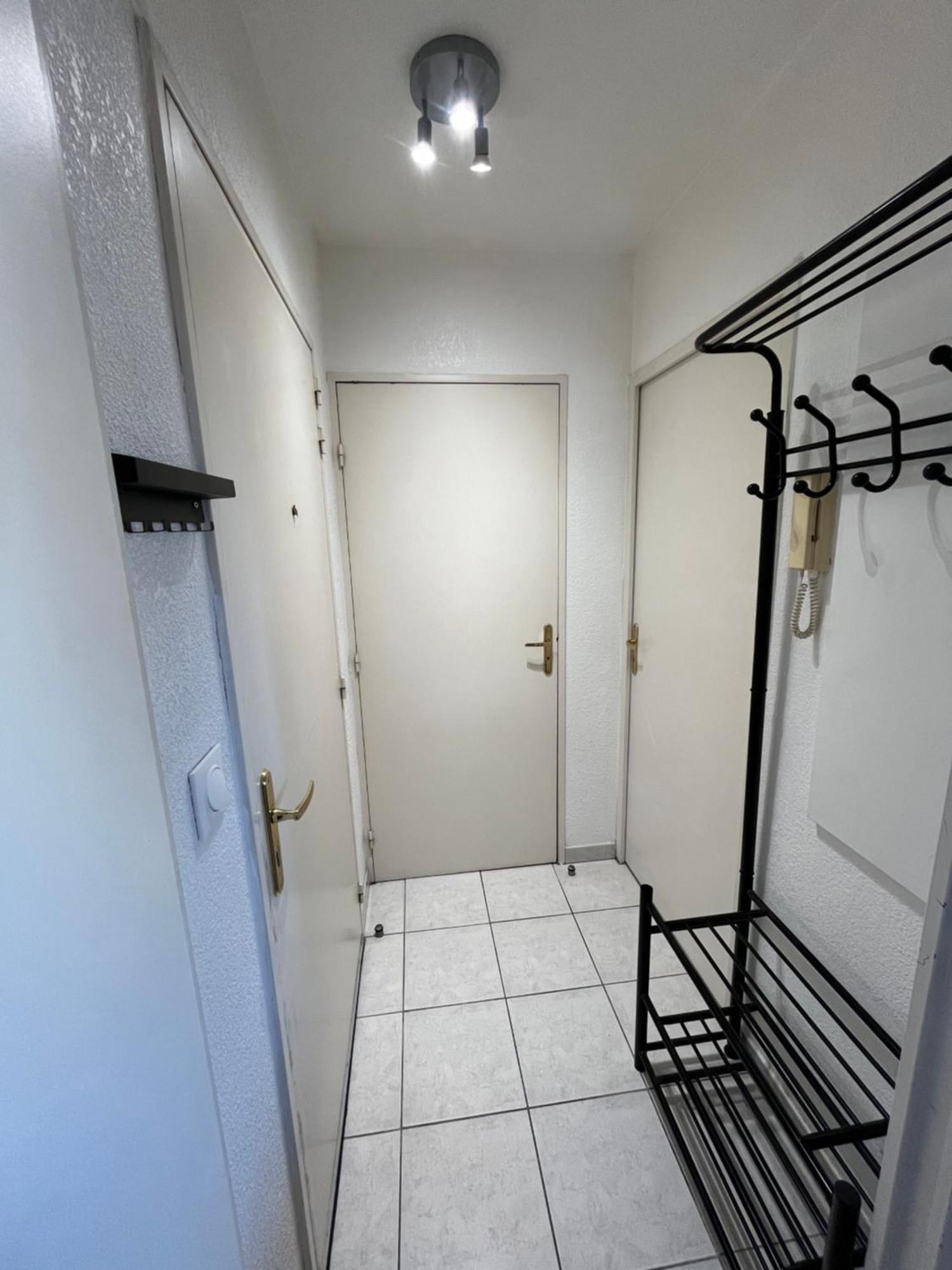 Ferienwohnung Joli T2/ Tram/ Clim/ Parking/ Wifi/ Piscine Montpellier Exterior foto